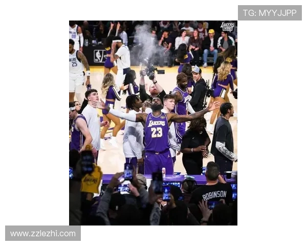 詹姆斯领衔湖人迎战勇士 赛季最强对决揭开西部季后赛序幕